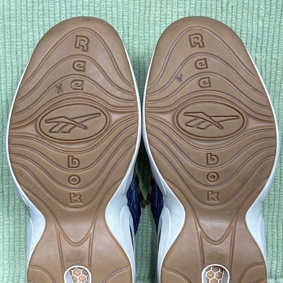 Reebok Mens Allen Iverson Question Mid Dress Code Athletic Sneaker Shoes SZ US 7 - Picture 9 of 11